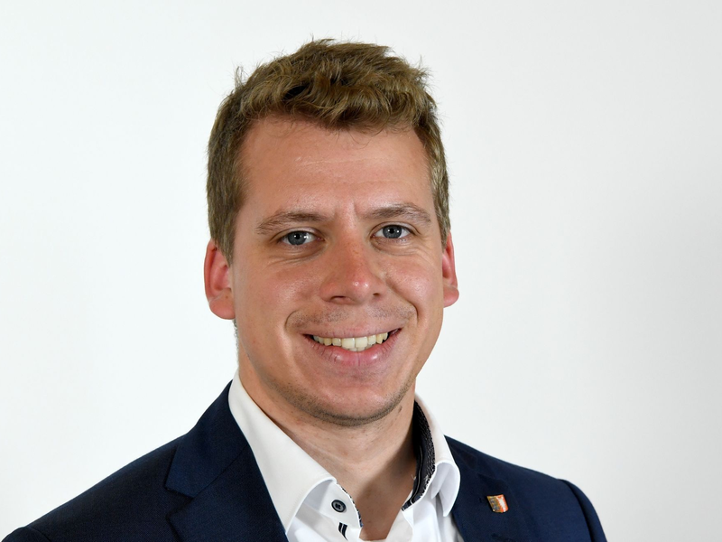 Gerade im Bereich der Wärmewende brauche es über den vom Bund gegebenen aktuellen Rahmen hinaus Sicherheit für die Folgejahre, wie die Finanzierung des Umbaus der Wärmeversorgung geplant sei, sagt Joschka Knuth (Grüne). - Foto: Carsten Rehder/dpa