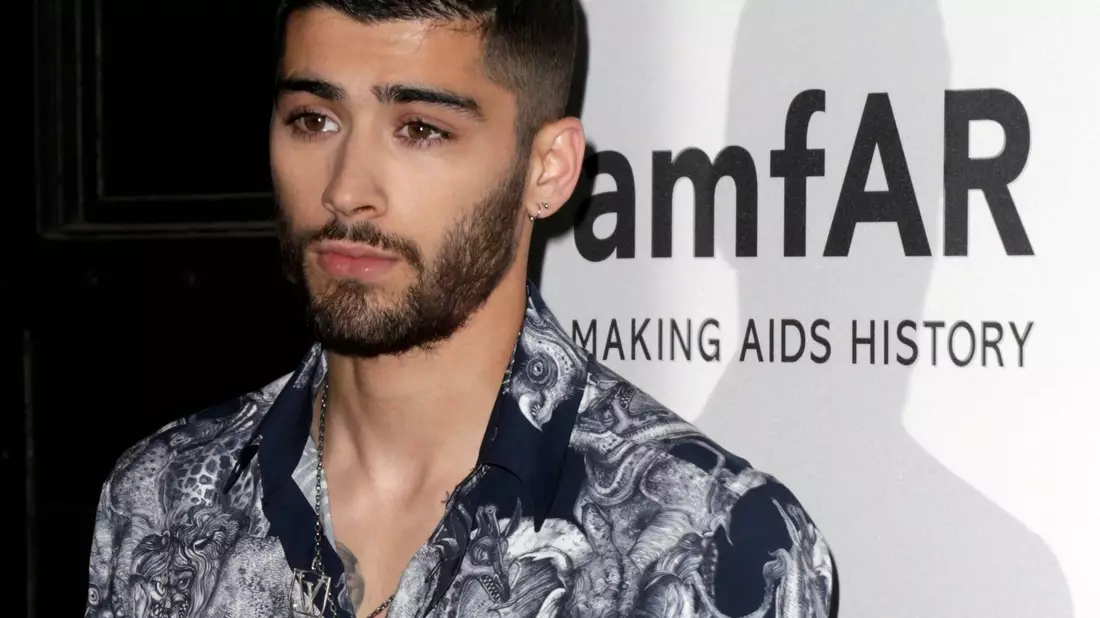 Sänger Zayn Malik will sich Zeit nehmen. - Bild: Jason Szenes/dpa