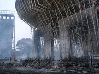 Ein lange Schlange vor einem 
Gemischtwarenladen in Nouméa. - Foto: Theo Rouby/AFP/dpa