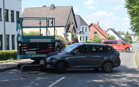 POL-HF: Alkoholfahrt endet vor Grundstückszaun- Fahrer bleibt unverletzt - Foto: presseportal.de