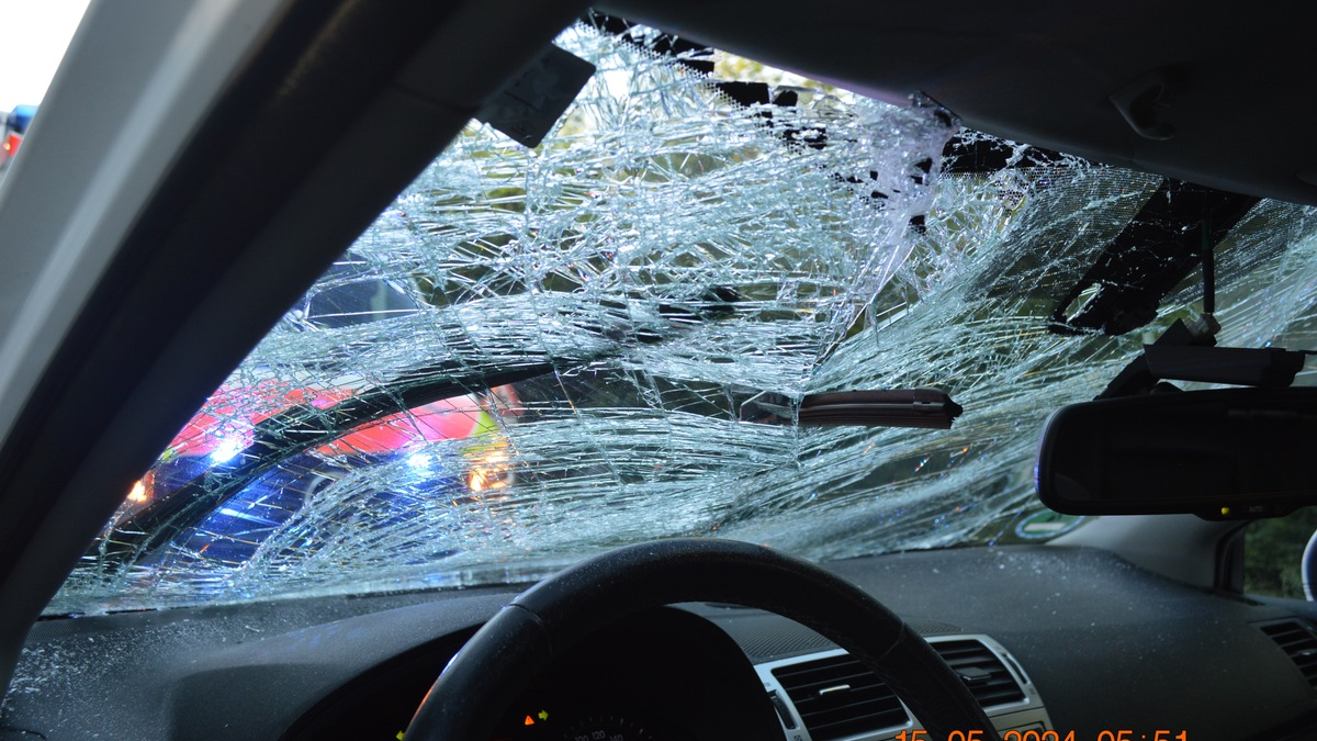 POL-NI: Verkehrsunfall mit schwerstverletztem Radfahrer - Foto: presseportal.de