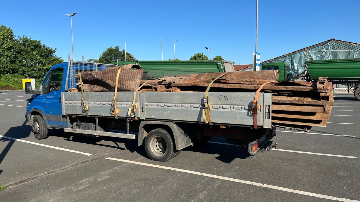 POL-ME: Erheblich überladen: Polizei zieht Lkw aus dem Verkehr - Mettmann - 2405053 - Foto: presseportal.de