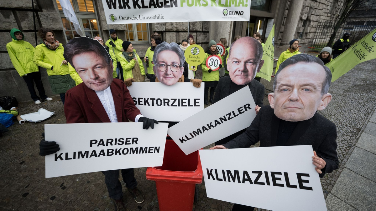 Im November 2023 hatte das OVG Berlin-Brandenburg geurteilt, dass die Regierung ein Klima-Sofortprogramm in den Sektoren Verkehr und Gebäude auflegen muss. - Foto: Sebastian Gollnow/dpa