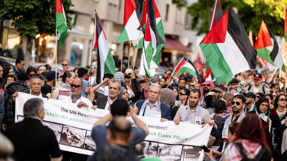 Der Gedenktag Nakba am 15. Mai erinnert an die Flucht und Vertreibung hunderttausender Palästinenser im ersten Nahostkrieg 1948 nach der Staatsgründung Israels. - Bild: Fabian Sommer/dpa