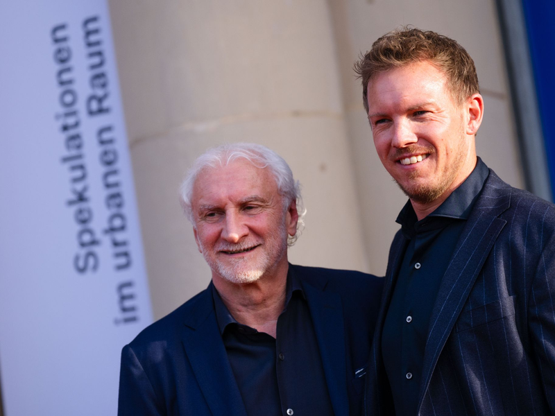 DFB-Sportdirektor Rudi Völler (l) und Bundestrainer Julian Nagelsmann kommen zu einem Abendessen im Rahmen des EM-Workshops der Nationaltrainer im Ständehaus. - Foto: Marius Becker/dpa