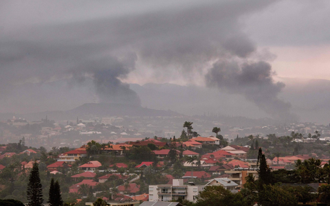 Seit Tagen kommt es zu Krawallen im Südseeparadies Neukaledonien. - Foto: Delphine Mayeur/AFP/dpa