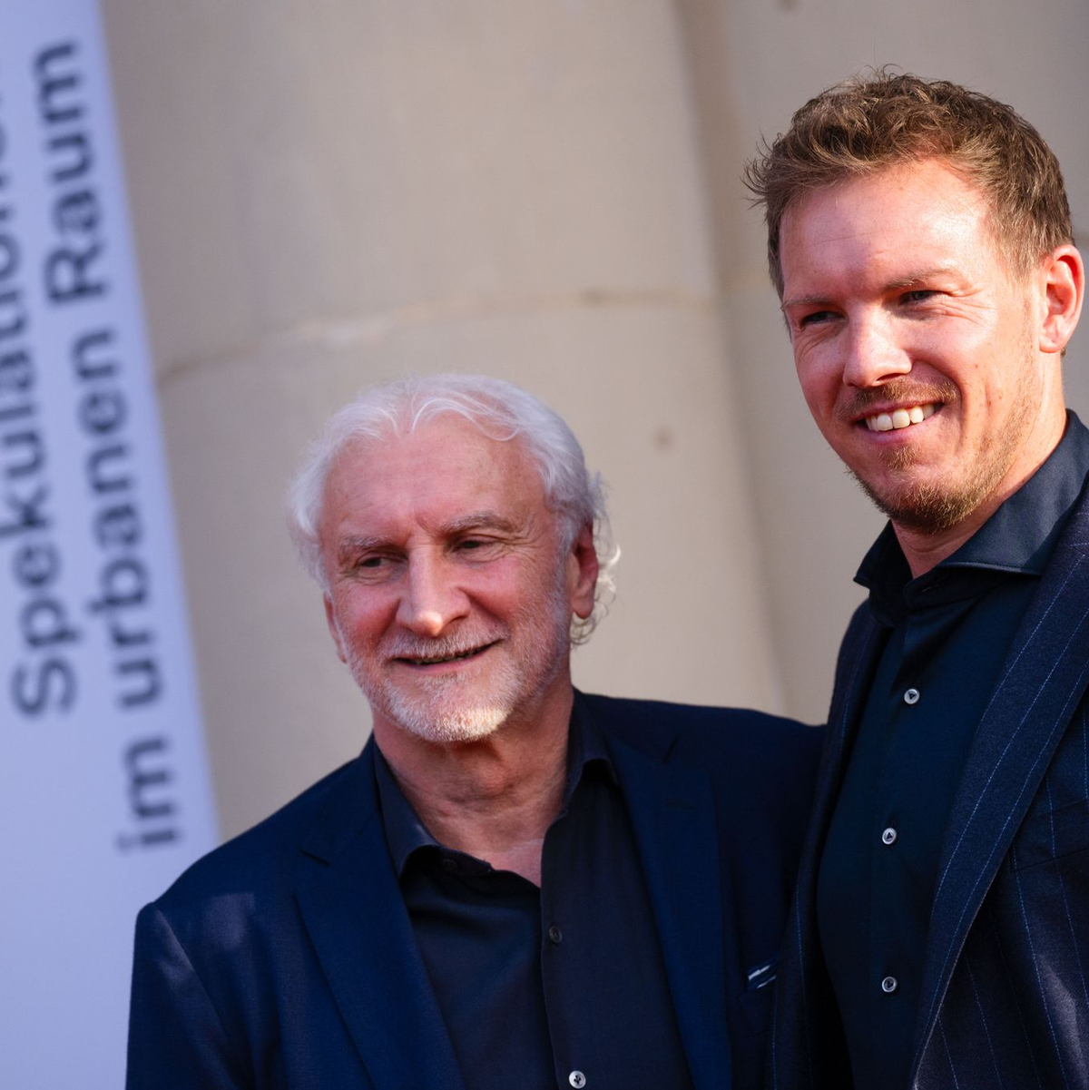 DFB-Sportdirektor Rudi Völler (l) und Bundestrainer Julian Nagelsmann. - Foto: Marius Becker/dpa