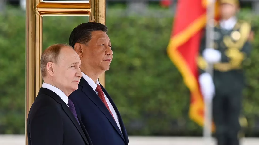 Russlands Präsident Wladimir Putin (l) ist für ein Treffen mit Chinas Staatschef Xi Jinping nach Peking gereist. - Bild: Sergei Bobylev/Pool Sputnik Kremlin/AP/dpa