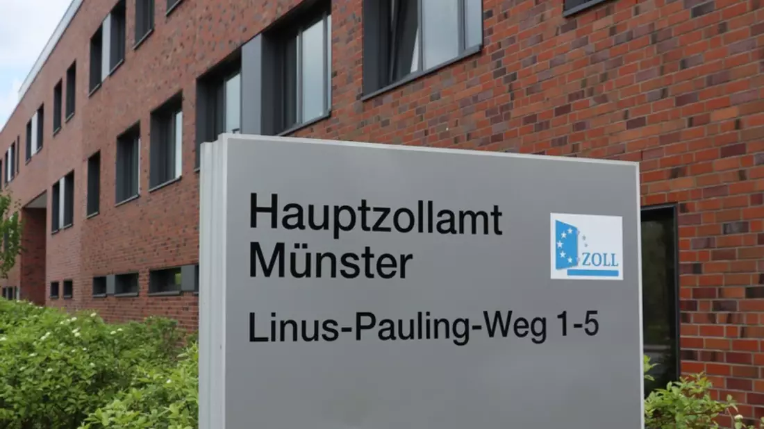HZA-MS: Hauptzollamt Münster präsentiert Bilanz für 2023 und Gesamteinnahmen von rund 2,3 Milliarden Euro / - Bild: presseportal.de