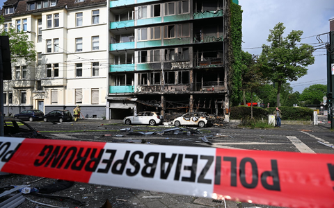 Drei Menschen starben in dem Düsseldorfer Wohn- und Geschäftshaus. - Foto: Federico Gambarini/dpa