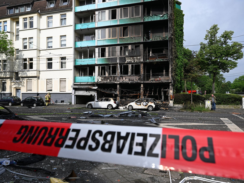 Bei dem Brand in Düsseldorf am 16. Mai kamen drei Menschen ums Leben, mehr als ein Dutzend wurden verletzt. - Foto: Federico Gambarini/dpa