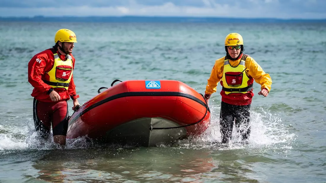 Einladung zur Pressekonferenz der DLRG: Rettungsschwimmer bewahren 2023 über 1.000 Menschenleben - Bild: presseportal.de
