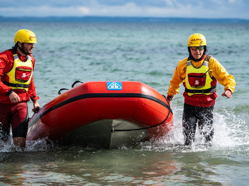 Einladung zur Pressekonferenz der DLRG: Rettungsschwimmer bewahren 2023 über 1.000 Menschenleben - Foto: presseportal.de