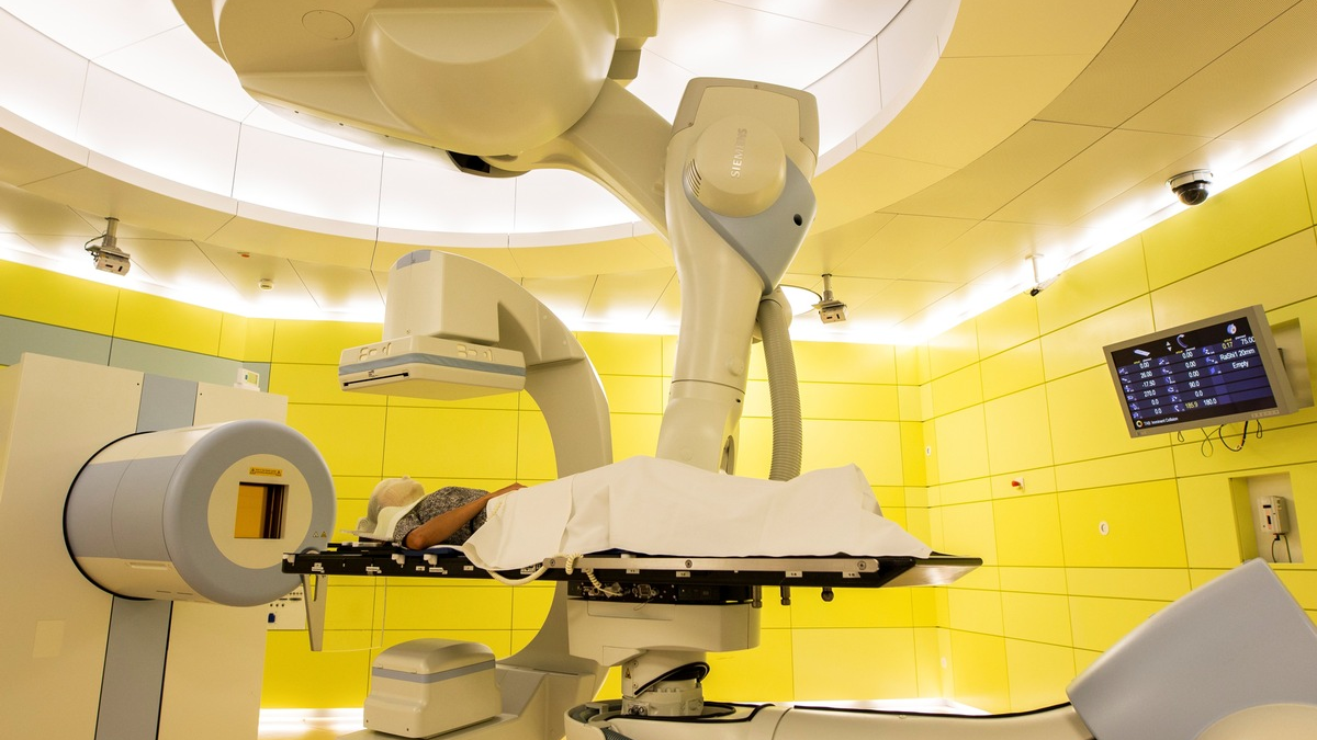 2.500ster Patient am Marburger Ionenstrahl-Therapiezentrum (MIT) - Foto: presseportal.de