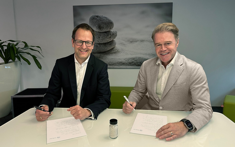 Zusammenarbeit von Yanfeng und Trinseo beschleunigt den Recyclingprozess / Partnerschaft fĂŒr kreislauffĂ€hige Materialien fĂŒr das Autointerieur - Foto: presseportal.de Zusammenarbeit von Yanfeng und Trinseo beschleunigt den Recyclingprozess / Partnerschaft fĂŒr kreislauffĂ€hige Materialien fĂŒr das Autointerieur - Foto: presseportal.de