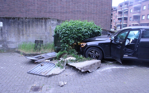 POL-DU: Neudorf-Süd: Internistischer Notfall am Steuer endet in einer Kollision - Foto: presseportal.de