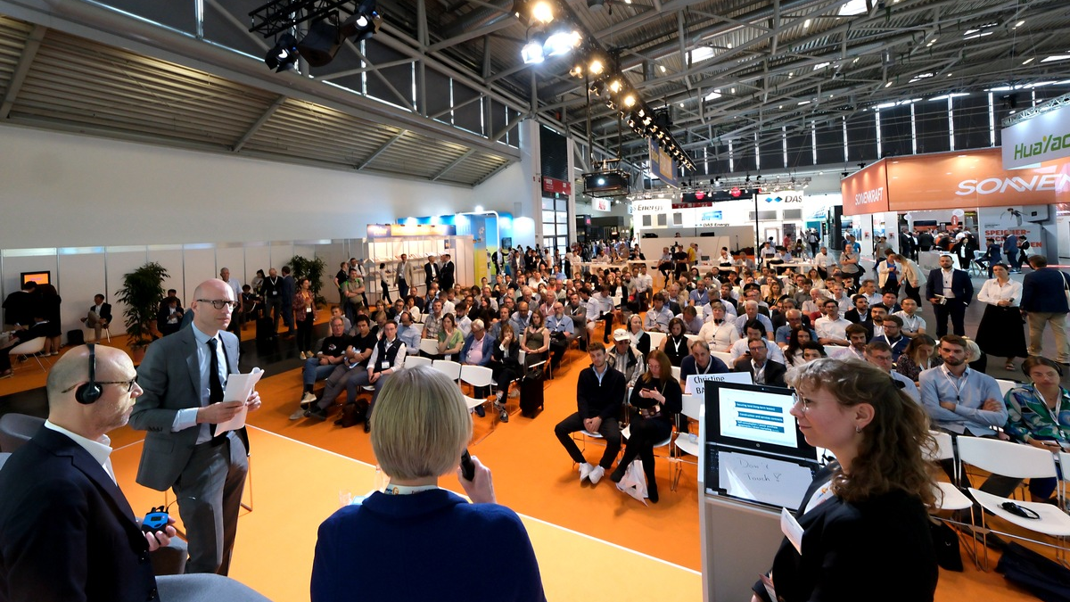 Recharge your knowledge: Intersolar Europe 2024 präsentiert umfassendes Rahmenprogramm - Foto: presseportal.de