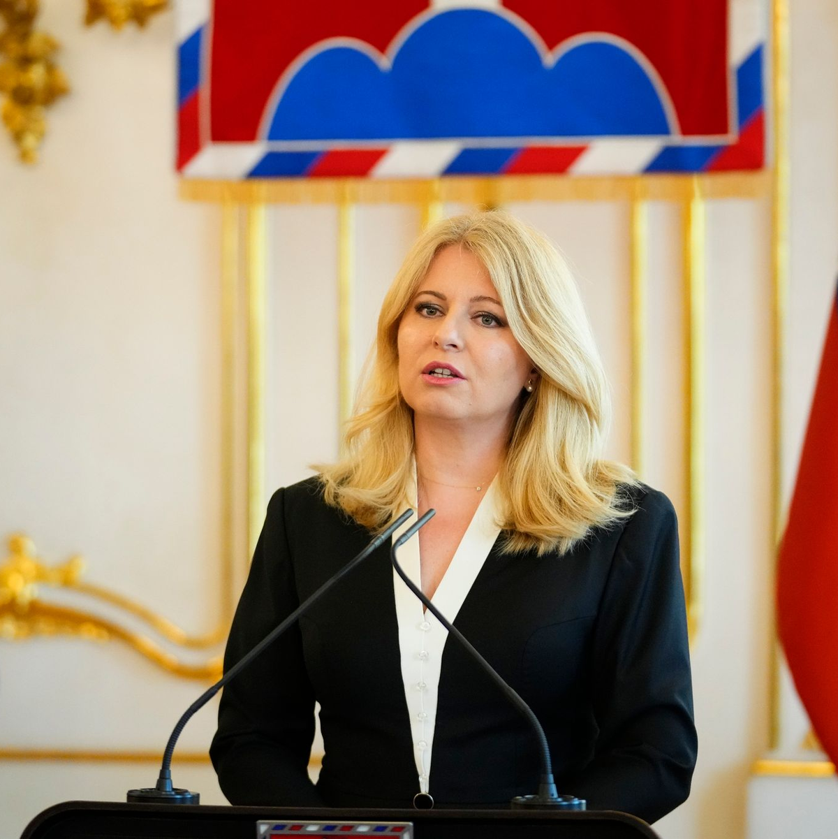 Die noch bis 15. Juni amtierende Präsidentin Zuzana Caputova ruft zur Mäßigung auf. - Foto: Petr David Josek/AP/dpa