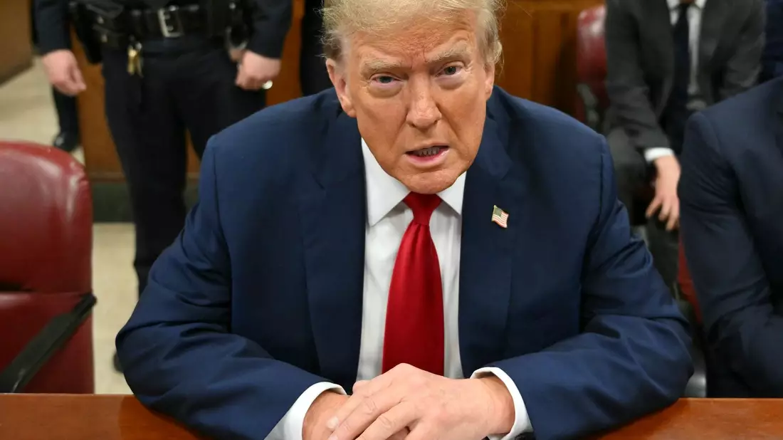 Trump droht eine mehrjährige Haftstrafe, die zur Bewährung ausgesetzt werden könnte. - Bild: Angela Weiss/POOL AFP/AP/dpa