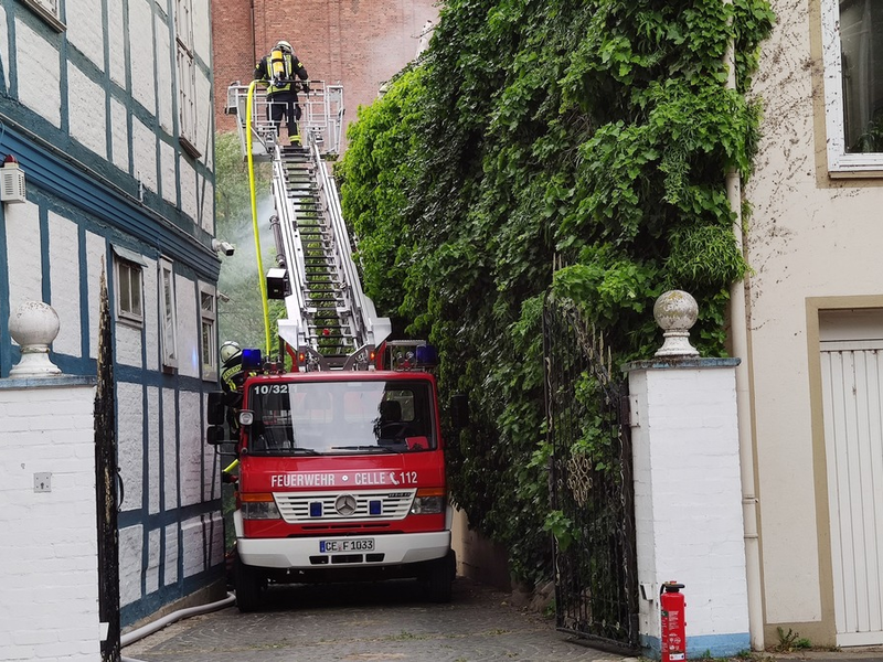 FW Celle: Brannte begrünte Fassade - Foto: presseportal.de