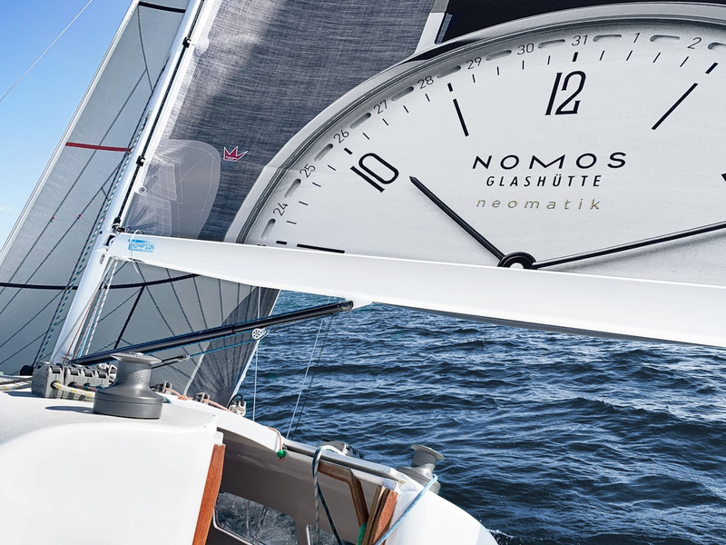 NOMOS zeigt Flagge / Meister des Timings zu Wasser und zu Land: Die Uhrenmanufaktur NOMOS Glashütte ist erneut Sponsorin der Internationalen Bodenseewoche in Konstanz und stiftet auch den Hauptgewinn - Foto: presseportal.de