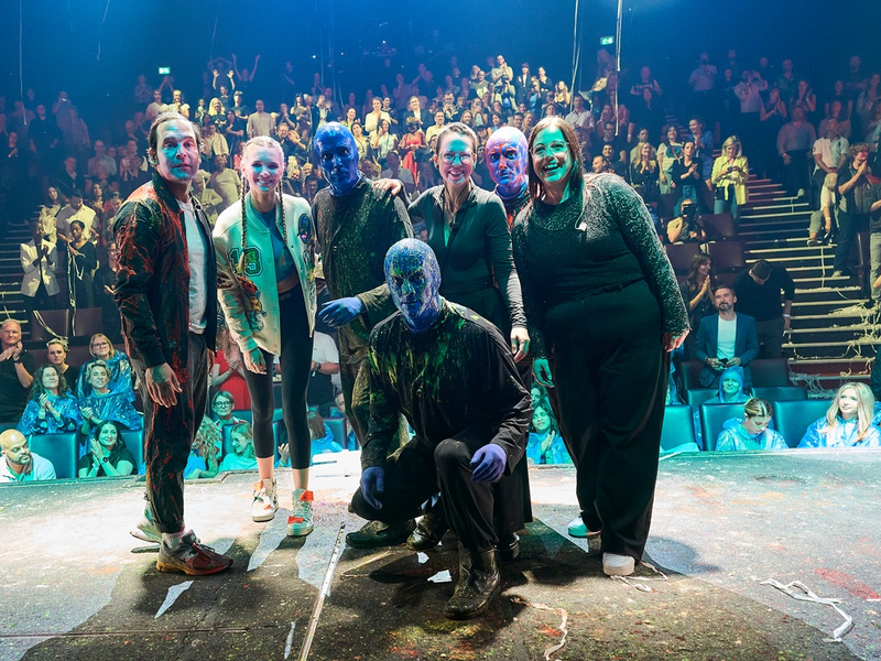 Die große blaue Partynacht - BLUE MAN GROUP Berlin feiert 20. Geburtstag - Foto: Blue Man Group/Sascha Radke. / Weiterer Text über ots und www.presseportal.de/nr/31524 / Die Verwendung dieses Bildes für redaktionelle Zwecke ist unter Beachtung aller mitgeteilten Nutzungsbedingungen zulässig und dann auch honorarfrei. Veröffentlichung 