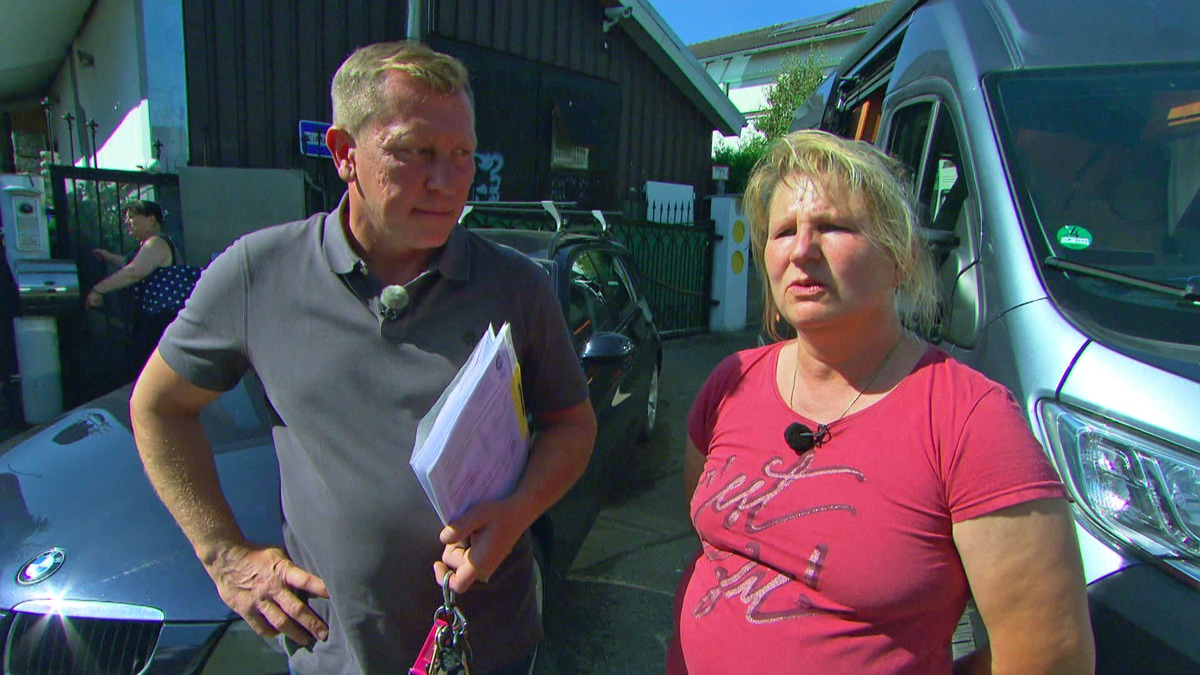 Markt Simbach in Niederbayern: Trödeltrupp-Profi Otto Schulte hilft beim Schuldenabbau - Foto: presseportal.de