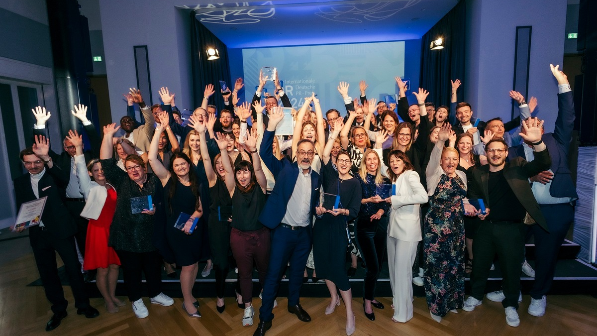 Berufsverband setzt Zeichen für Demokratie - Foto: presseportal.de
