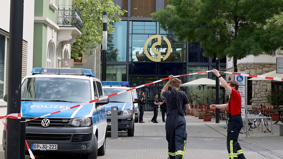 Die Singener Innenstadt wurde abgesperrt. - Foto: Förster/Südwestdeutsches Mediennetzwerk/dpa