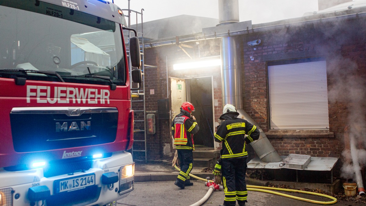 FW-MK: Rauchentwicklung im Industriebetrieb - Foto: presseportal.de