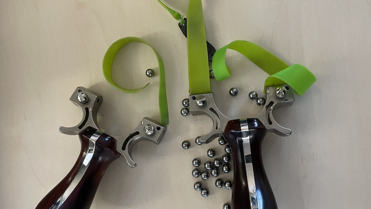 POL-LWL: Mann schießt mit Zwille auf Passanten - 3 Personen leichtverletzt - Foto: presseportal.de