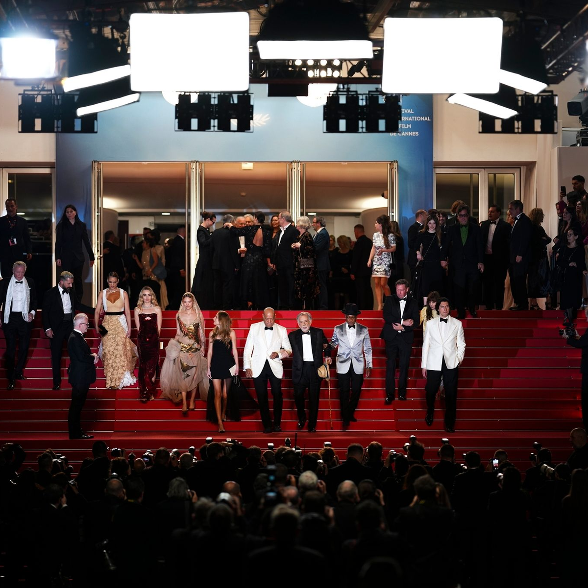 Keine Firma wollte den Film «Megalopolis» von Francis Fort Coppola finanzieren. Nun hat das mit Spannung erwartete Mammutprojekt des Regisseurs Premiere in Cannes gefeiert. - Foto: Daniel Cole/Invision/AP/dpa