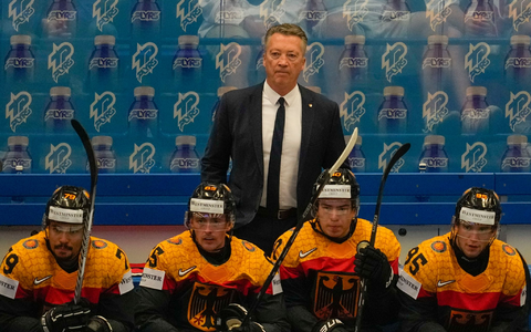 Die DEB-Auswahl könnte in der Runde der besten Acht auf Kanada, Tschechien oder die Schweiz treffen. - Foto: Darko Vojinovic/AP/dpa Die DEB-Auswahl könnte in der Runde der besten Acht auf Kanada, Tschechien oder die Schweiz treffen. - Foto: Darko Vojinovic/AP/dpa