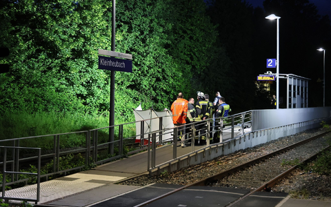 Am Bahnsteig im bayerischen Kleinheubach sind zwei Männer ums Leben gekommen. - Foto: Ralf Hettler/dpa
