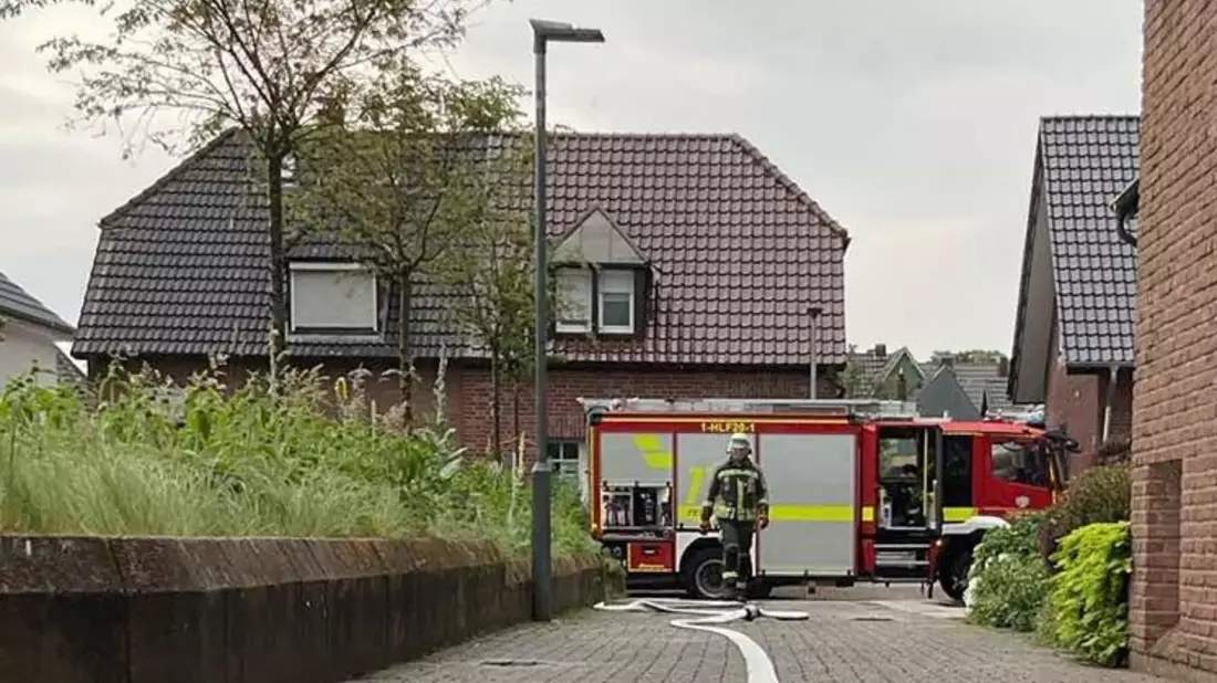 FW Bocholt: Verletzte Person bei Wohnungsbrand - Bild: presseportal.de
