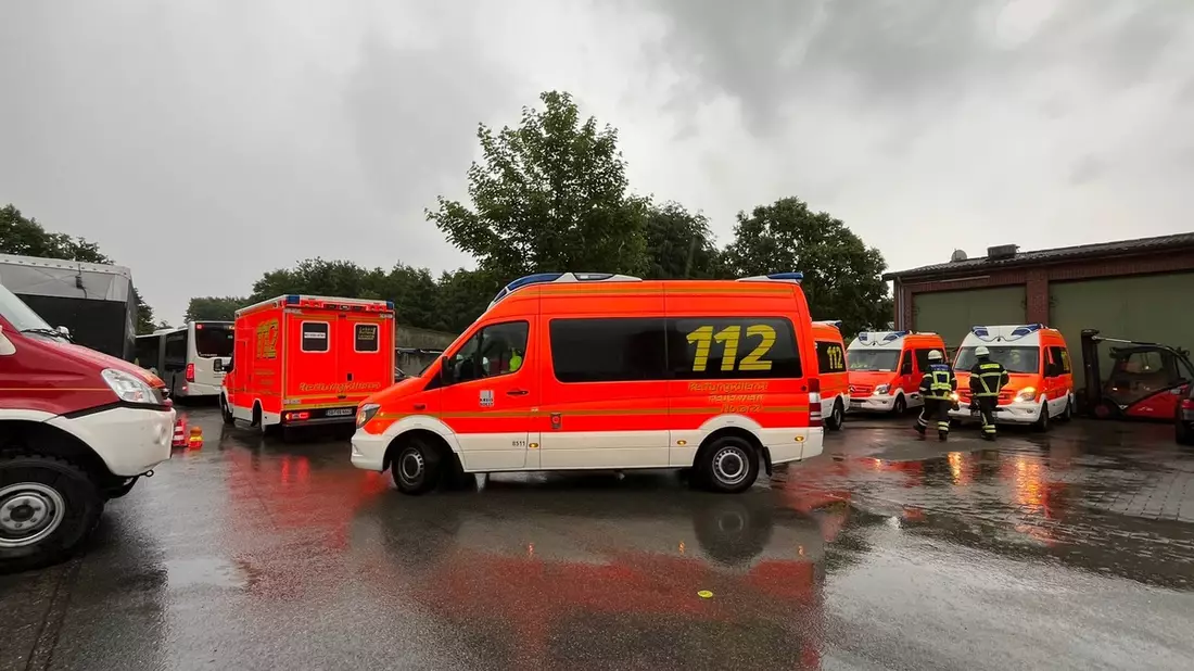 FW Kreis Soest: Pressemitteilung Unwetter Pfingstzeltlager Jugendfeuerwehren Kreis Soest - Bild: presseportal.de