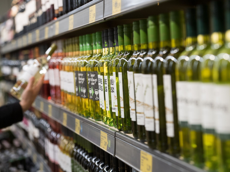 Deutsche Weinerzeuger sind nach Einschätzung des Deutschen Weininstituts bislang Gewinner des Klimawandels. - Foto: Bernd Thissen/dpa