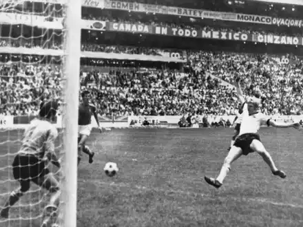 Karl-Heinz Schnellinger erzielte bei der WM 1970 in Mexiko das 1:1 gegen Italien. - Foto: UPI/UPI/dpa