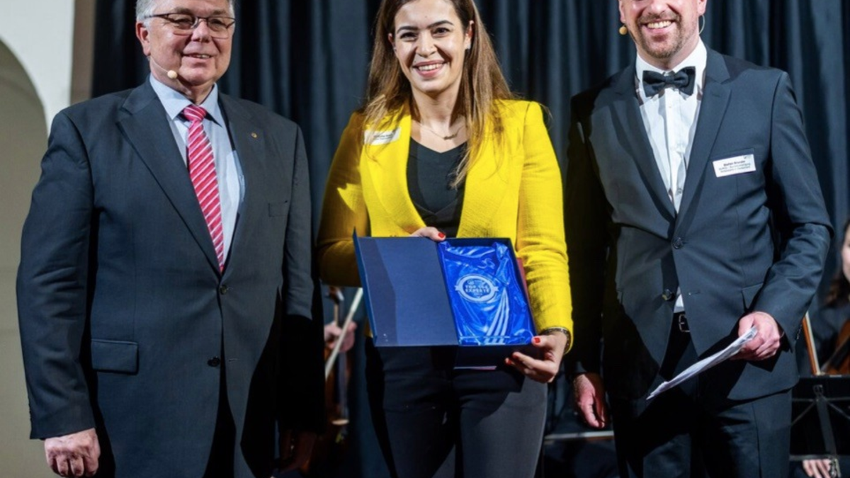 Ausgezeichnet: Heyla Kaya ist seit über einem Jahrzehnt die Expertin für nachhaltige Geldanlagen in Edelmetallen - Foto: presseportal.de