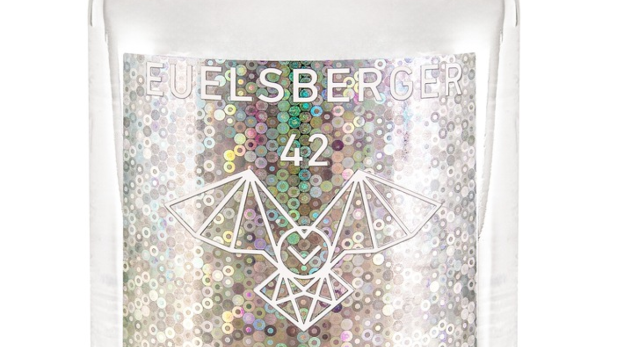 EUELSBERGER BRENNEREI destilliert weltweit ersten KI-generierten Gin #42 AI / Countdown zum 