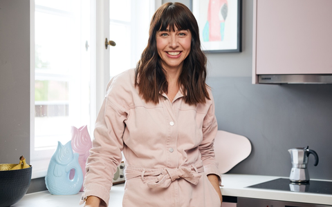 Veganer Nagellackhersteller OZN und Amazon präsentieren neue Farbe: Pippa / Ab dem 21. Mai 2024 ist der neue Nagellack von OZN exklusiv auf Amazon erhältlich - Foto: presseportal.de