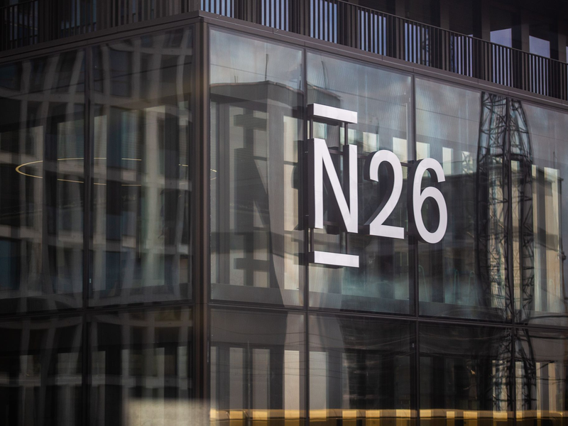 Laut Bußgeldbescheid gab N26 im Jahr 2022 systematisch Geldwäscheverdachtsmeldungen verspätet ab. - Foto: Fernando Gutierrez-Juarez/dpa