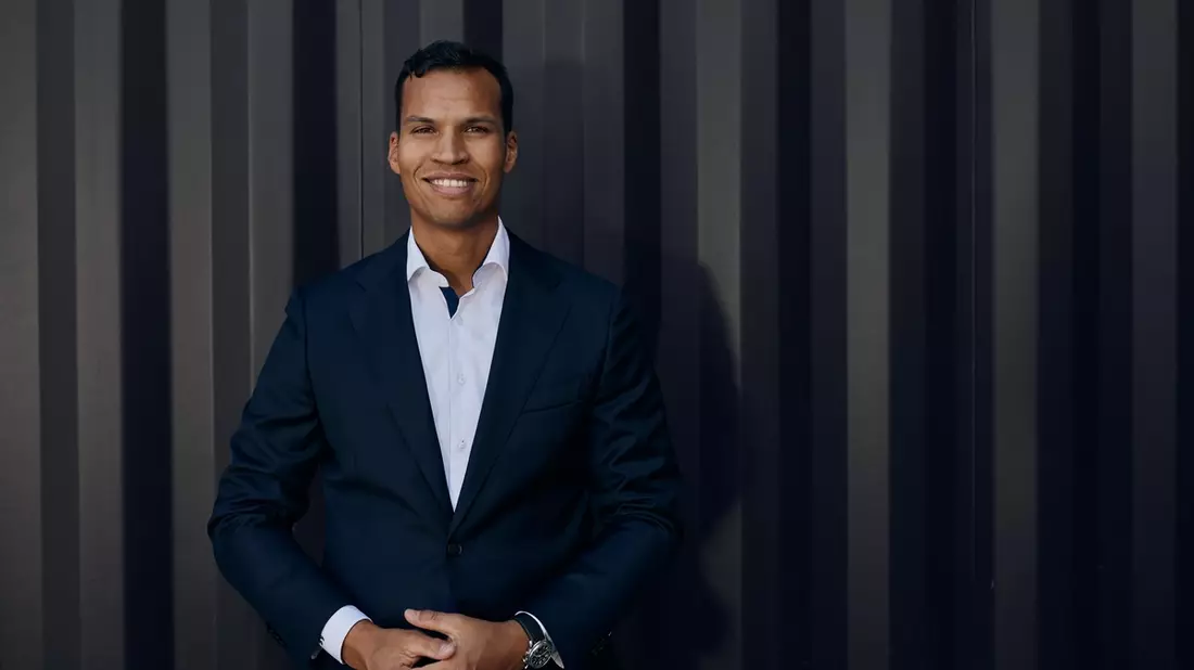 Positionierung am Arbeitsmarkt: Bashé Gast von der Stammgast Personal GmbH verrät, wie Ingenieure effektiv auf sich aufmerksam machen und selbst die begehrtesten Arbeitgeber von sich überzeugen - Bild: presseportal.de