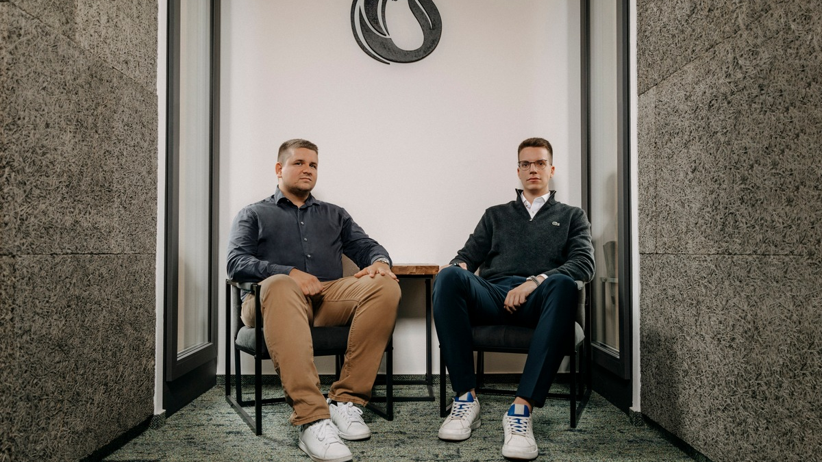 Firmenverkauf und Nachfolge: Fabian Zamzau und Michael Polit von der Otter Consult GmbH erklären, warum Unternehmer neben ihrem Steuerberater und ihrem Rechtsanwalt einen M&A-Berater brauchen - Foto: presseportal.de