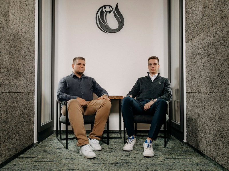 Firmenverkauf und Nachfolge: Fabian Zamzau und Michael Polit von der Otter Consult GmbH erklären, warum Unternehmer neben ihrem Steuerberater und ihrem Rechtsanwalt einen M&A-Berater brauchen - Foto: presseportal.de