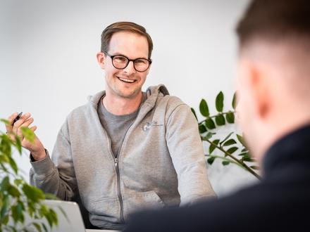 Frederic Schulmeister von Fußkundig zeigt moderne Recruiting-Strategien für Podologen: Erfolg durch Unternehmensidentität und Social Media - Foto: presseportal.de