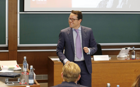 IESE Business School Vizeweltmeister in der Weiterbildung von Managerinnen und Managern - Foto: presseportal.de