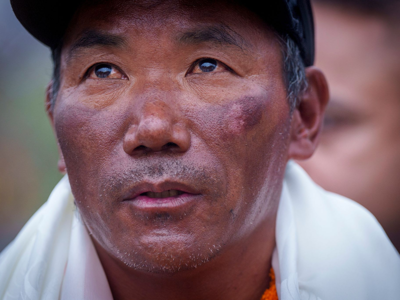 Seit 1994 hat Kami Rita Sherpa fast jedes Jahr den Mount Everest bestiegen - inzwischen 30 Mal. - Foto: Niranjan Shrestha/AP/dpa