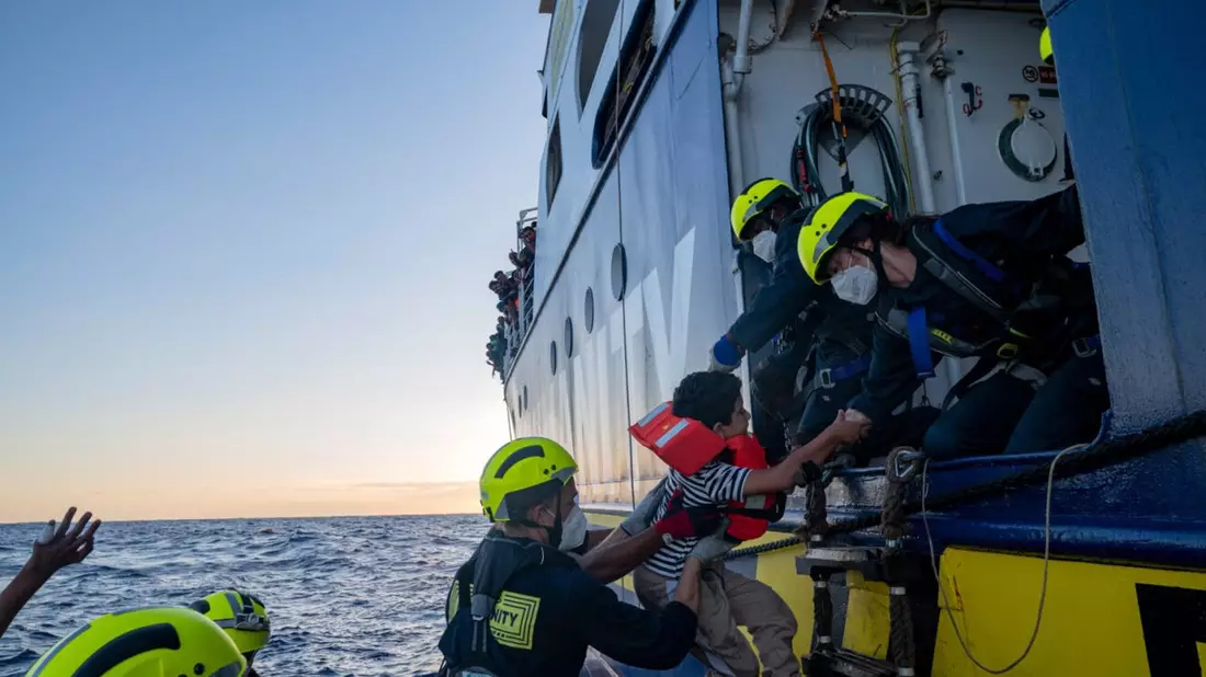 11 Kinder ertrinken jede Woche bei der Flucht übers Mittelmeer / SOS-Kinderdörfer und SOS Humanity retten gemeinsam Leben - Bild: presseportal.de