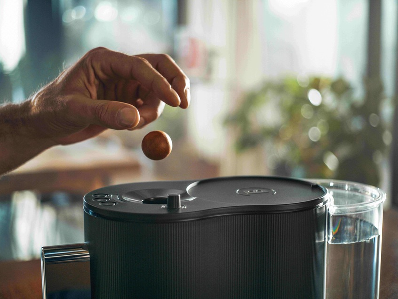Ein Jahr nach der Markteinführung: EDEKA-Verbund und CoffeeB ziehen erfolgreiche Zwischenbilanz und bauen Sortimentsvielfalt aus - Foto: presseportal.de